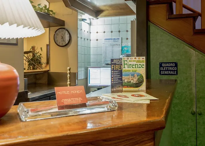 Hotel Monica